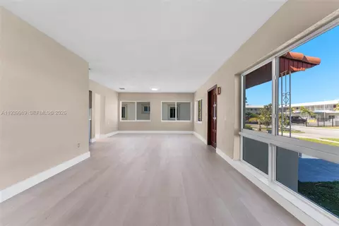 Living - 40 W 58th St, Hialeah, FL 33012 photo 4 of 4