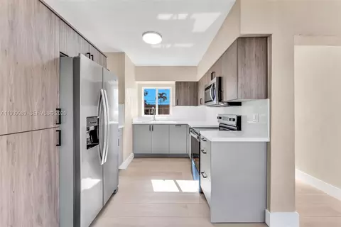 Kitchen - 40 W 58th St, Hialeah, FL 33012 photo 1 of 1