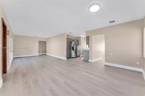 Living - 40 W 58th St, Hialeah, FL 33012 photo 2 of 4