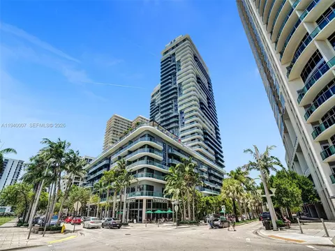 121 NE 34th St #1904, Miami, FL 33137