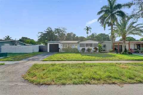 2015 N 58th Ave, Hollywood, FL 33021
