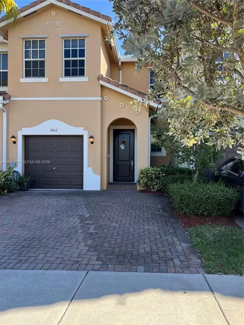 2432 SE 15th St, Homestead, FL 33035