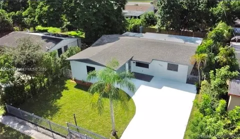 7450 Hope St, Hollywood, FL 33024