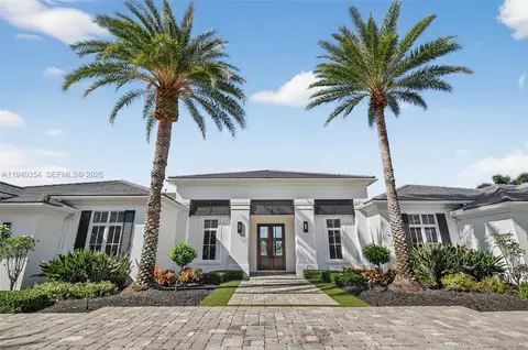 642 Hermitage Cir, Palm Beach Gardens, FL 33410