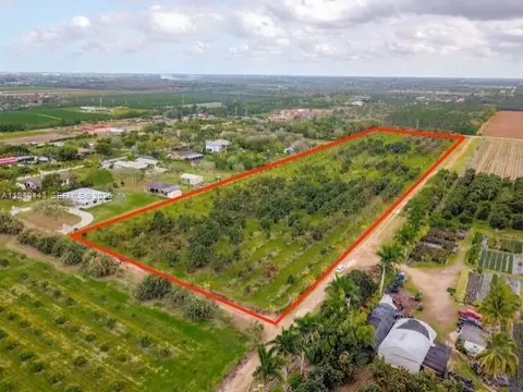 296 Nn Sw 207 Ave, Homestead, FL 33030
