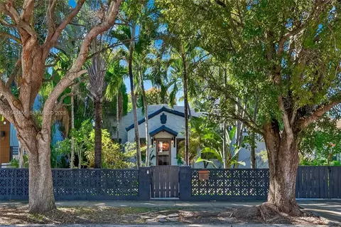 452 SW 21st Rd, Miami, FL 33129