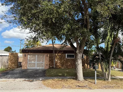 11611 SW 83rd Ter, Miami, FL 33173