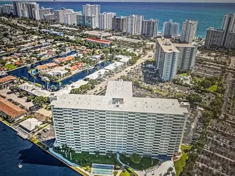 3200 NE 36th St #321, Fort Lauderdale, FL 33308