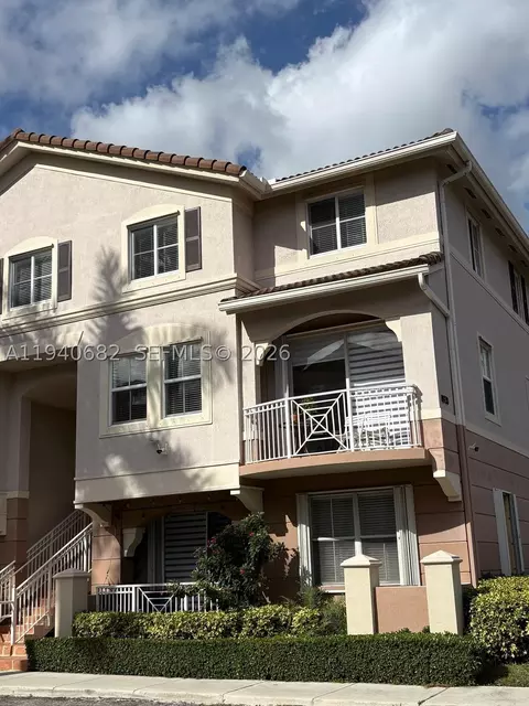 8930 W Flagler St #201, Miami, FL 33174