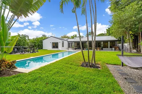 9015 NE 10th Ave, Miami, FL 33138