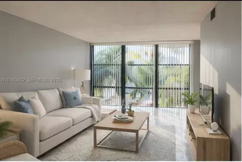 800 Parkview Dr #303, Hallandale Beach, FL 33009