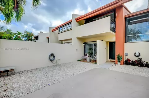 7700 SW 103rd Pl, Miami, FL 33173