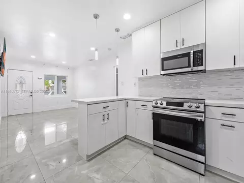 1230 NW 35th St, Miami, FL 33142