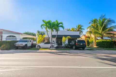 8918 Harding Ave, Surfside, FL 33154