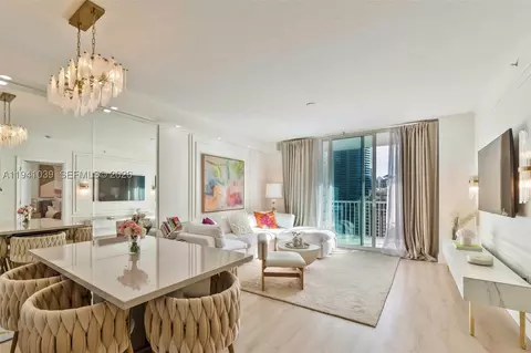 1250 S Miami Ave #2212, Miami, FL 33130