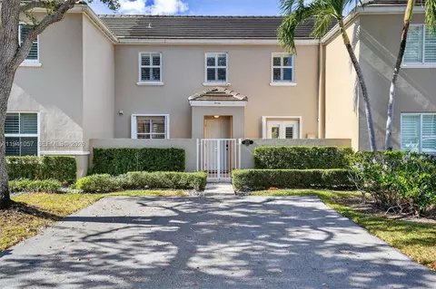 5570 SW 70th Pl S, Miami, FL 33155