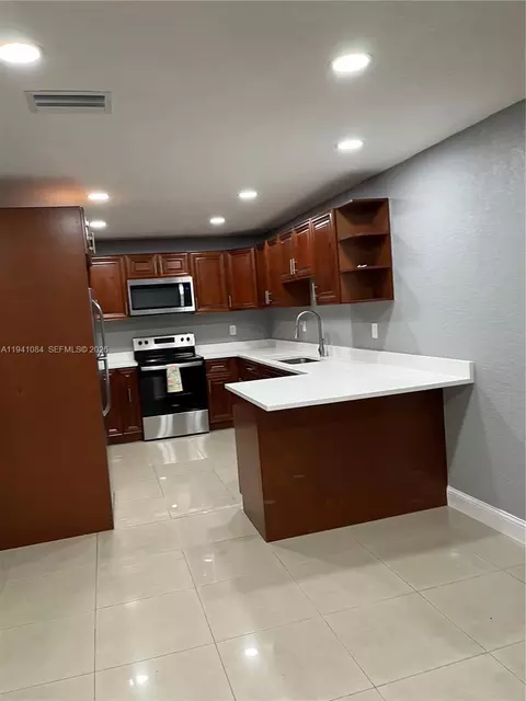 Kitchen - 1900 W 72nd St, Hialeah, FL 33014 photo 1 of 1