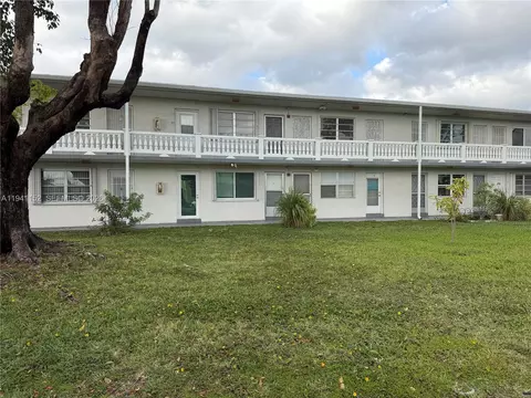 165 NE 203rd Ter #30, Miami Gardens, FL 33179