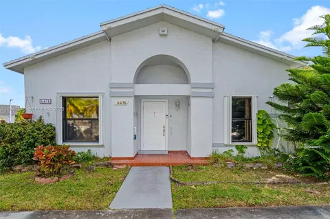 6476 SW 152nd Cir Pl #14-76, Miami, FL 33193