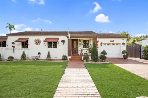 7256 SW 16th St, Miami, FL 33155