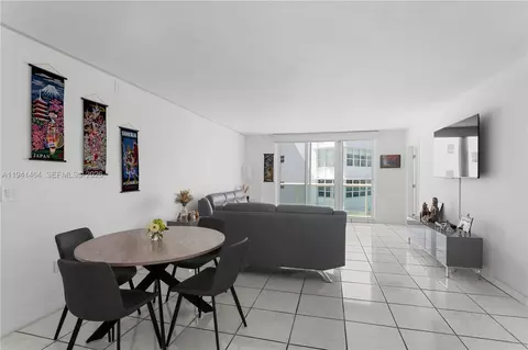 5001 Collins Ave #14C, Miami Beach, FL 33140