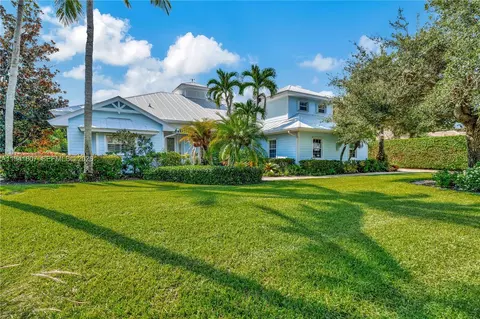 7914 SE Osprey St, Hobe Sound, FL 33455