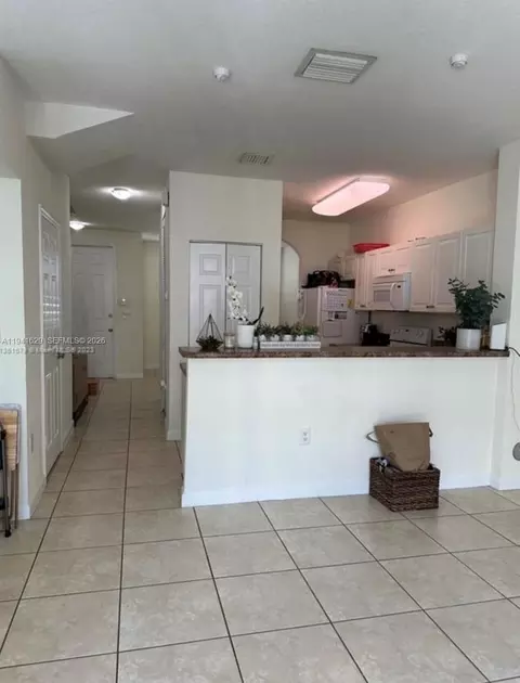 152 SE 29th Ave #4, Homestead, FL 33033