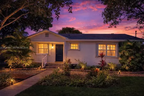 3015 SW 24th Ter, Miami, FL 33145