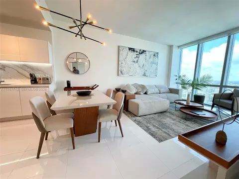 851 NE 1st Ave #3606, Miami, FL 33132