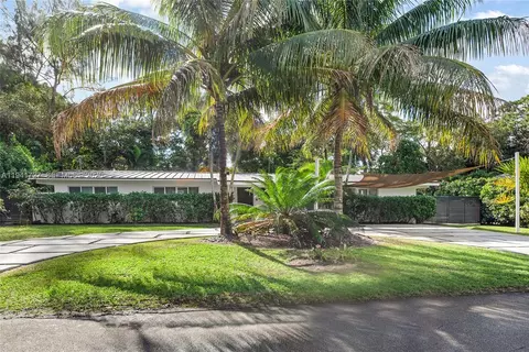 6440 SW 44th St, Miami, FL 33155