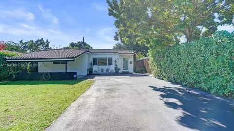 1780 NE 173 St, North Miami Beach, FL 33162