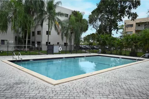 8400 SW 133rd Ave Rd #311, Miami, FL 33183