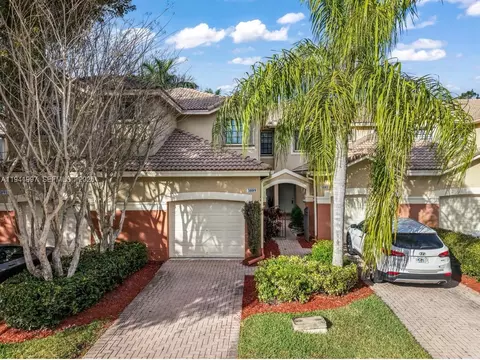 3889 Tree Top Dr #3889, Weston, FL 33332