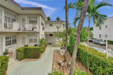 717 Espanola Way #205, Miami Beach, FL 33139