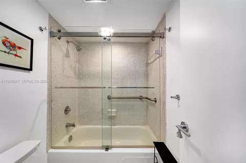 Bath - 9273 Collins Ave #404, Surfside, FL 33154 photo 2 of 3