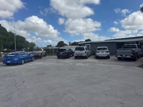 Exterior - 412 W 15th St, Hialeah, FL 33010 photo 3 of 11