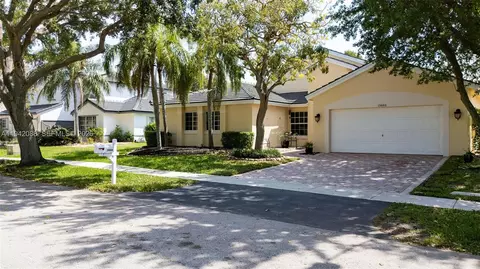 13080 NW 8th Ct, Sunrise, FL 33325