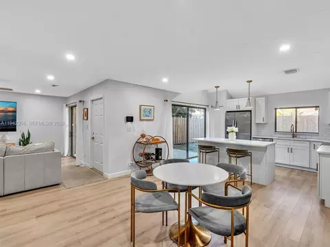 639 NW 132nd Ter, Plantation, FL 33325