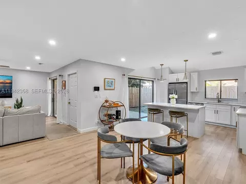 639 NW 132nd Ter, Plantation, FL 33325