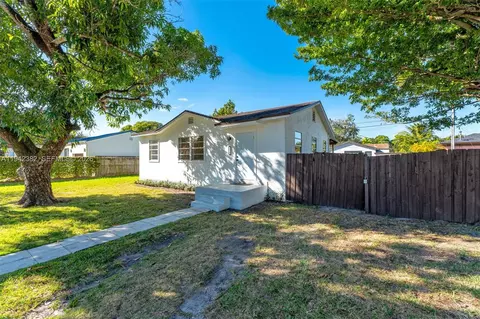 Exterior - 358 Pine Ct, Miami Springs, FL 33166 photo 4 of 4