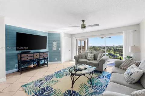 275 Palm Ave #A407, Jupiter, FL 33477