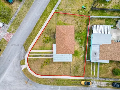 View/Area - 14401 Pierce St, Miami, FL 33176 photo 3 of 3