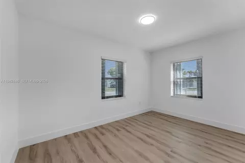 Bedroom - 14401 Pierce St, Miami, FL 33176 photo 3 of 6