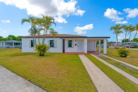 14401 Pierce St, Miami, FL 33176