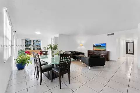 11840 NE 19th Dr #9, North Miami, FL 33181