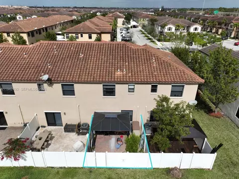 Exterior - 3304 W 92nd Pl, Hialeah, FL 33018 photo 1 of 1