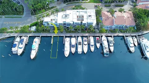 3601 NE 207th St #E62, Aventura, FL 33180