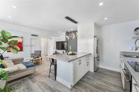1308 SW Drexel Ave #209, Miami Beach, FL 33139
