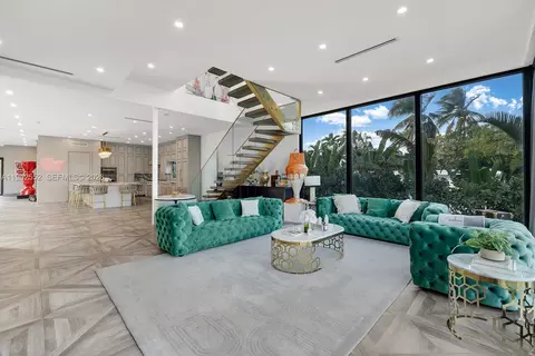 8005 Noremac Ave, Miami Beach, FL 33141