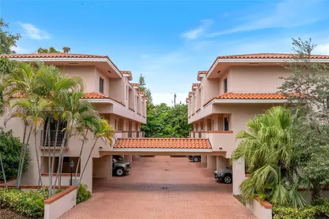 231 Majorca Ave #C, Coral Gables, FL 33134